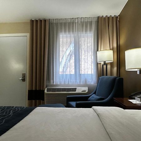 Comfort Inn Saint-Georges Kültér fotó