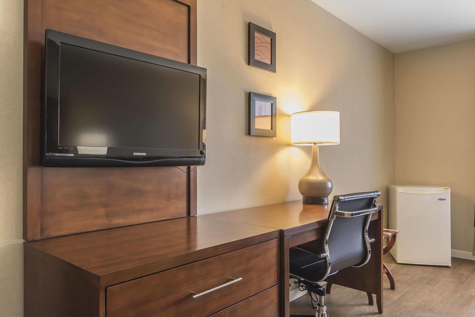 Comfort Inn Saint-Georges Kültér fotó